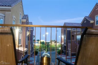 Photo #2: 2105030 Listing