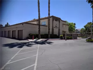 Photo #3: 2105087 Listing 