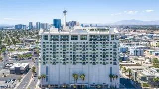 Photo #1: 2105120 Listing