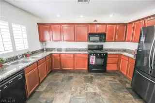 Photo #4: 2105135 Listing