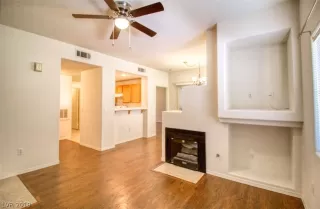 Photo #5: 2105156 Listing