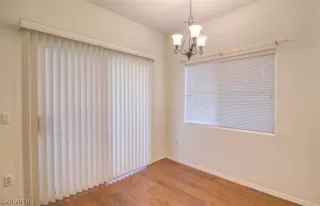 Photo #6: 2105156 Listing