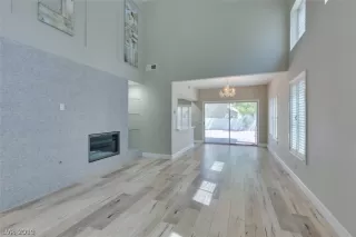 Photo #5: 2105163 Listing 