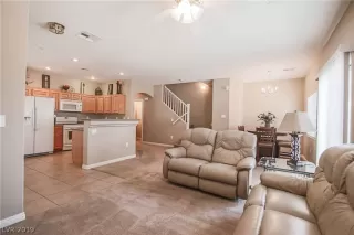 Photo #6: 2105193 Listing 
