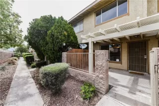 Photo #1: 2105212 Listing