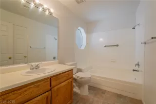Photo #5: 2105224 Listing 