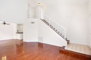 Photo #1: 2105239 Listing 