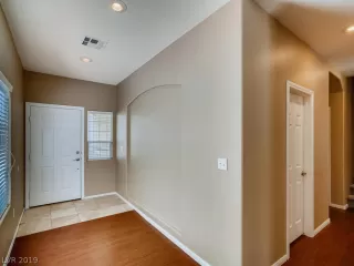 Photo #3: 2105274 Listing