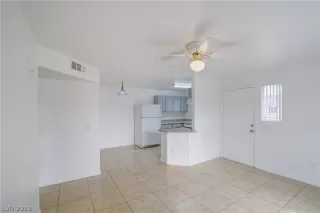 Photo #2: 2105300 Listing 