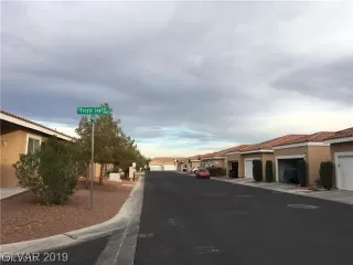 Photo #4: 2105337 Listing