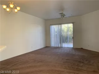 Photo #5: 2105337 Listing