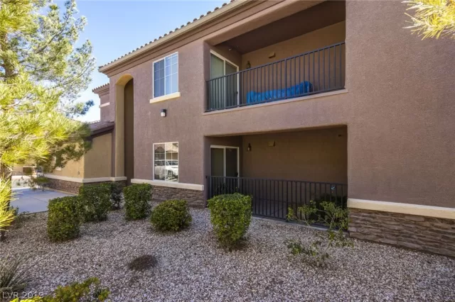 MLS: 2105352 Condo For Sale