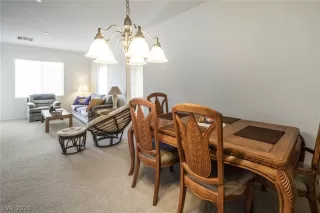 Photo #5: 2105352 Listing