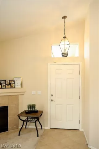 Photo #4: 2105385 Listing