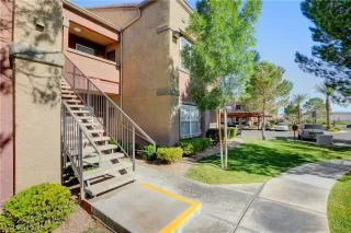 Photo #4: 2105393 Listing 