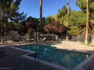 Photo #2: 2105438 Listing 