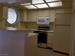 Photo #4: 2105445 Listing 