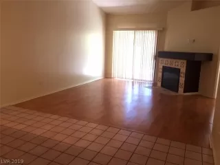 Photo #6: 2105447 Listing