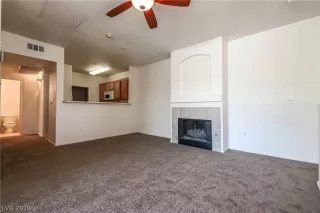 Photo #5: 2105449 Listing