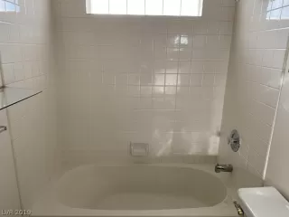 Photo #5: 2105454 Listing 