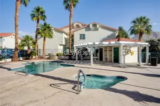 Photo #2: 2105481 Listing 