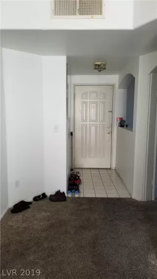 Photo #4: 2105481 Listing 