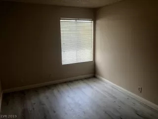 Photo #4: 2105504 Listing