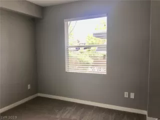 Photo #6: 2105505 Listing