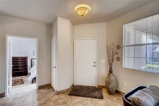 Photo #3: 2105545 Listing