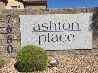 Photo #1: 2105582 Listing