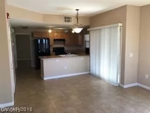 Photo #3: 2105582 Listing