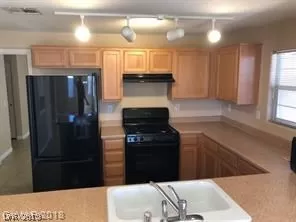 Photo #4: 2105582 Listing