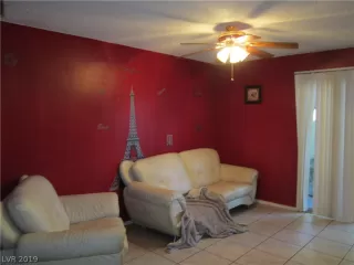 Photo #3: 2105597 Listing