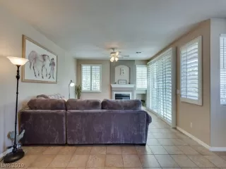 Photo #5: 2105620 Listing 