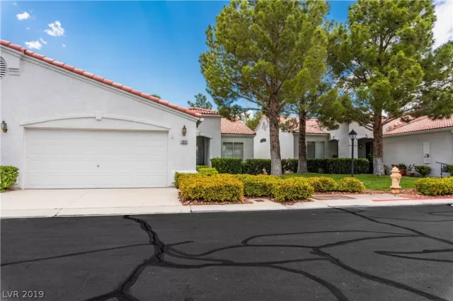 MLS: 2105653 Condo For Sale