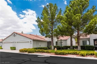 Photo #5: 2105653 Listing