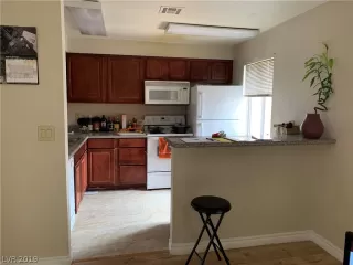 Photo #2: 2105660 Listing