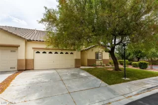 Photo #1: 2105713 Listing 