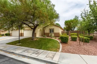 Photo #2: 2105713 Listing 