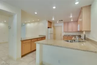 Photo #3: 2105713 Listing 