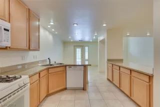 Photo #5: 2105713 Listing 