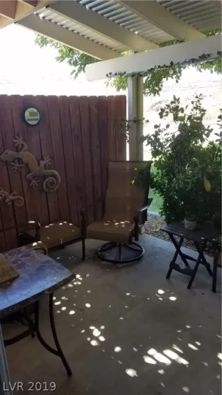 Photo #4: 2105727 Listing