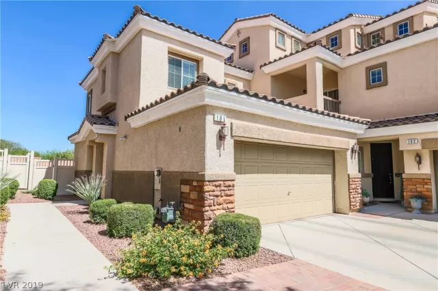 MLS: 2105733 Condo For Sale