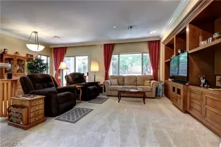 Photo #5: 2105755 Listing