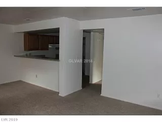 Photo #6: 2105792 Listing 