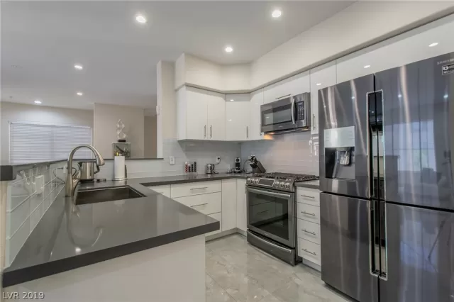 MLS: 2105809 Condo For Sale