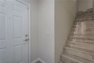 Photo #1: 2105809 Listing