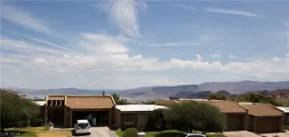 Photo #1: 2105816 Listing