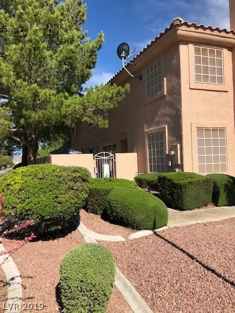 MLS: 2105856 Condo For Sale