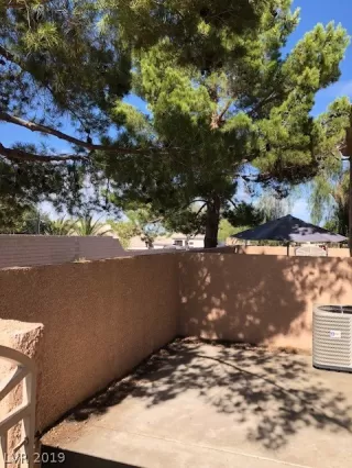 Photo #2: 2105856 Listing 